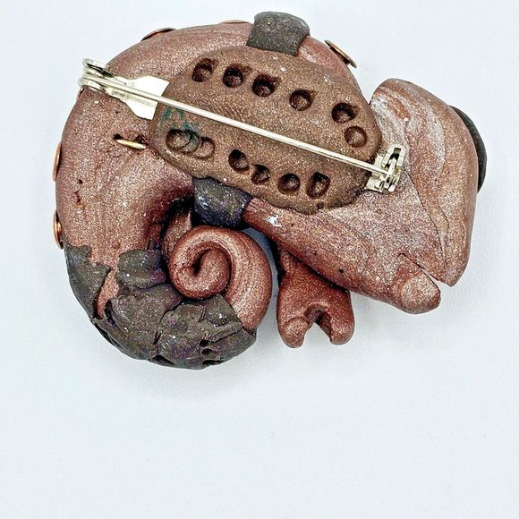 Gecko Lizard Brooch Nomad 3D Handmade Clay Desert Reptile Wanderer Whimsical Pin - Picture 7 of 9